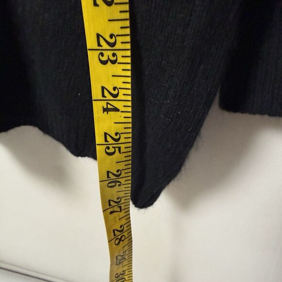 Daniel Caron Sweater Womens M Black Angora Lambs Wool Preppy Dark Academia Basic - Picture 5 of 5